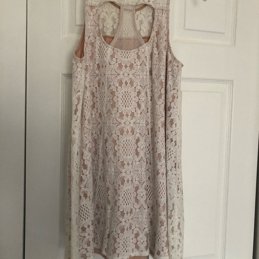 White lace dress